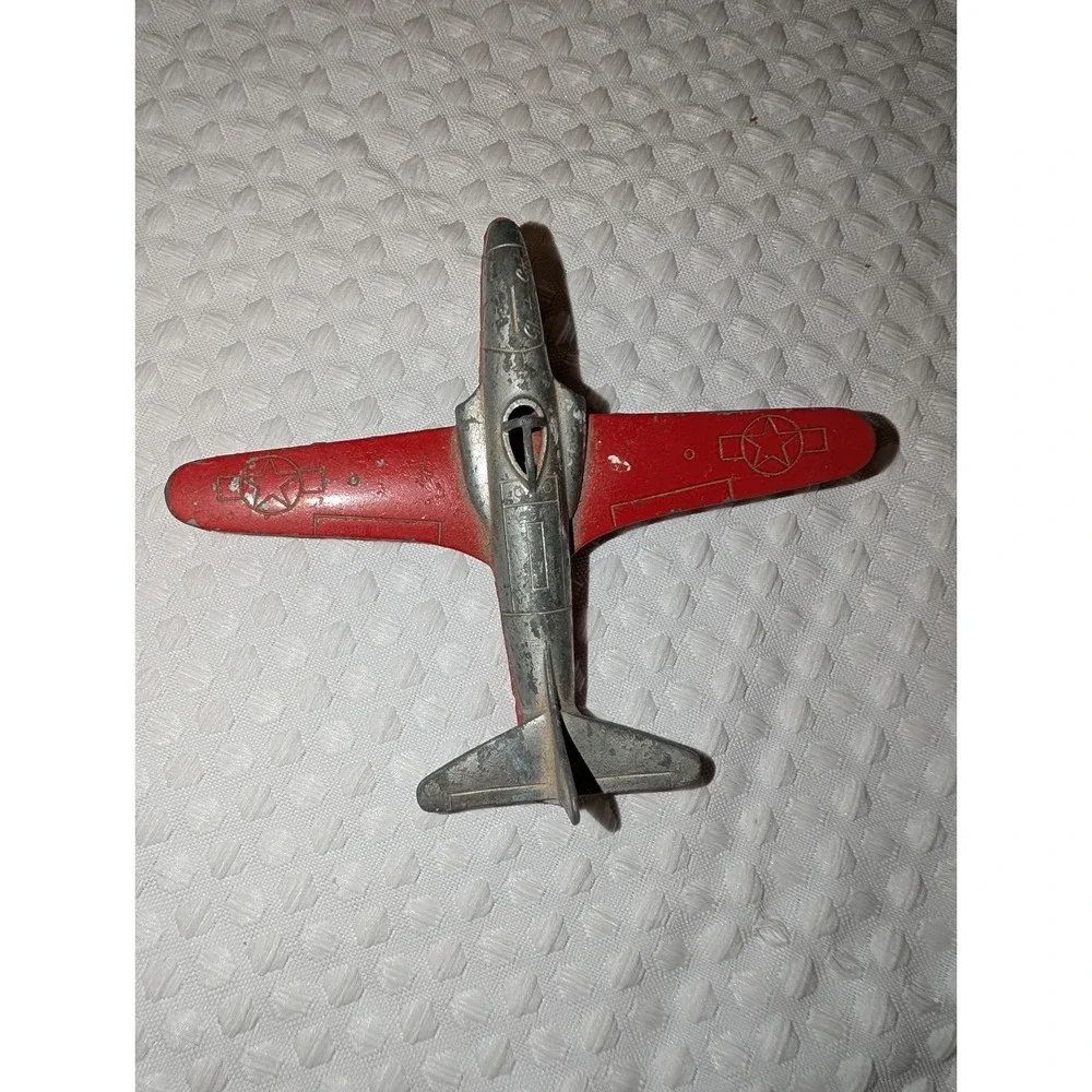 VTG 1950s TOOTSIETOY JET AIRPLANE MILITARY MADE IN USA